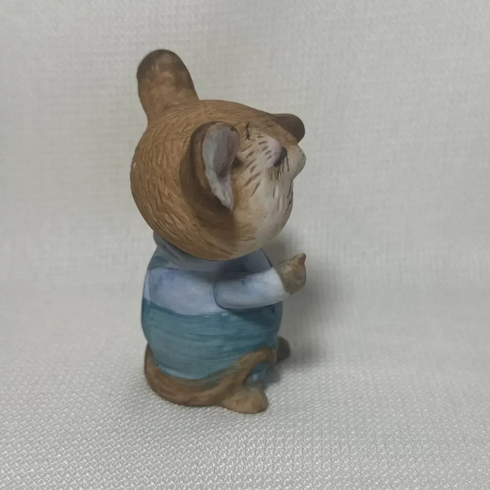HOMCO Porcelain Figurine Mouse With Cheese No. 5601 3.5” Vintage